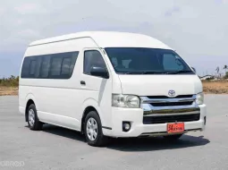 2017 TOYOTA COMMUTER 3.0 GL AT