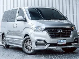 2021 Hyundai H-1 Deluxe AT