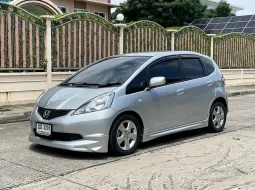 Honda Jazz 1.5 S ปี 2010 รถมือสองราคาถูก สภาพเยี่ยม