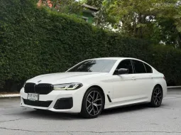 2021 BMW 5 Series 2.0 520d รถเก๋ง 4 ประตู ดาวน์ 0% รถบ้านมือเดียว ไมล์น้อย  
