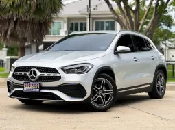Mercedes-Benz GLA-Class 1.3 GLA200 2023 เลขไมล์น้อย รถเจ้าของเดียว 