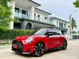 2025 Mini Cooper SE Cooper SE MINI Yours 32.6 kWh รถเก๋ง 5 ประตู รถบ้านมือเดียว ไมล์น้อย 