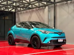2019 TOYOTA CHR HV HI รถมือเดียวออกป้ายแดง รถวิ่งน้อย เข้าศูนย์ตามระยะ รถไม่เคยมีอุบัติเหตุครับ