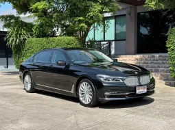 2017 BMW SERIES7 740LI G12 รถมือเดียวออกป้ายแดง รถวิ่งน้อย เข้าศูนย์ทุกระยะ ไม่เคยมีอุบัติเหตุครับ