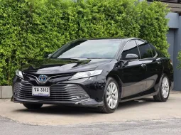 Toyota Camry 2.5 HV 2021 AUTO การันตรีไมล์แท้ ไม่มีอุบัติเหตุชนหนัก รถออกป้ายแดงเจ้าของมือเดียว