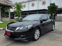 Honda Accord 2.0 ปี 2016 รถสวยไมล์น้อยสภาพดี มือเดียวป้ายแดง  