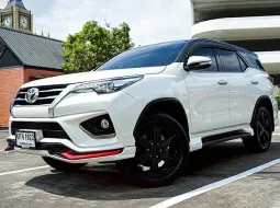 2017 TOYOTA FORTUNER 2.8 TRD SPORTIVO SUV