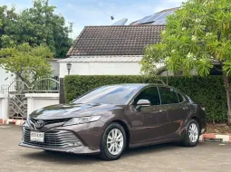 Toyota Camry 2.0 G ปี 2018 รถมือสองสภาพดี