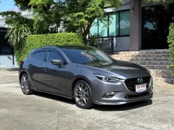2019 MAZDA 3 2.0S  5ประตู รถมือเดียวป้ายแดง วิ่งเพียง 80,000กม ประวัติศูนย์ครบ รถไม่มีอุบัติเหตุครับ