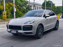 2022 Porsche CAYENNE 3.0 E-Hybrid Coupe SUV ขายรถบ้านมือเดียว ไมล์น้อย 