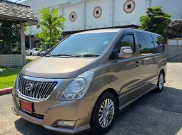Hyundai Grand Starex 2.5 VIP ปี 2016 รถบ้านแท้ สภาพพร้อมใช้งาน 