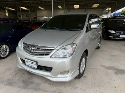 Toyota Innova 2.0 V ปี 2009 สีบรอนซ์