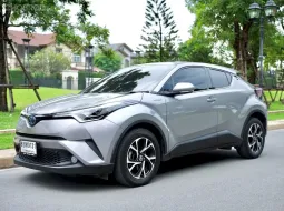 2019 Toyota C-HR 1.8 HV SUV เจ้าของขายเอง รถสวย ไมล์น้อย 