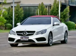 Mercedes-Benz E-Class E200 CGI 2015 สีขาวหลังคาแดง สวยโดดเด่น  รถสวย ไมล์แท้ ประวัติดี  