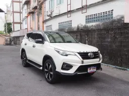 TOYOTA FORTUNER 2.8 TRD SPORTIVO BLACK TOP 2WD ปี 2021