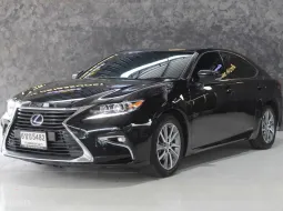 Lexus ES300h 2.5 Hybrid 2017 รถบ้านสวยพร้อมใช้งาน 