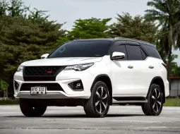 TOYOTA FORTUNER 2.8 TRD Sportivo 4WD AT 2019 