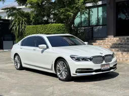 2019 BMW 740le PURE EXCELLENCE รถออกศูนย์ BMW เข้าศูนย์ตามระยะ วารันตีศูนย์ยังเหลืออีกนานครับ