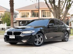 BMW 5 Series 2.0 530e 2022 รถมือเดียว สภาพใหม่ ใช้งานน้อย 