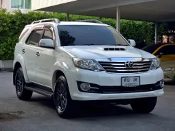 2015 Toyota Fortuner 2.5 V SUV เจ้าของขายเอง รถสวย ไมล์แท้  