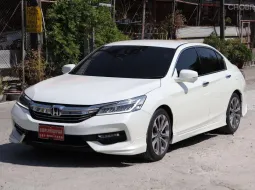 2016 Honda ACCORD 2.0 รถเก๋ง 4 ประตู รถบ้านมือเดียว ผ่อน 9,000/6ปี