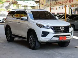 2020 Toyota FORTUNER 2.4  V SUV
