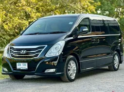 HYUNDAI H-1 2.5 DELUXE  ปี 2015