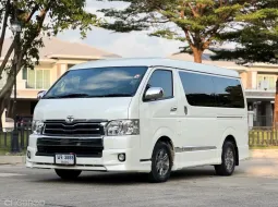 Toyota Ventury 3.0 ปี 2017 ออปชั่นเต็ม รถสวย ใช้งานน้อย 