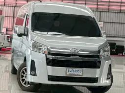 2020 Toyota COMMUTER 2.8 MT