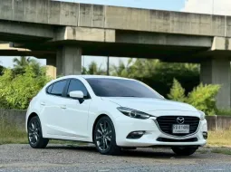 Mazda3 2.0 S Sport ปี 2017 จด 2018