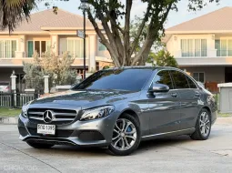 Mercedes-Benz C-Class C350e 2017 รถสวยไมล์น้อย มือเดียวป้ายแดง  