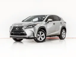 3B343 LEXUS NX300h 2.5 LUXURY AT 2017