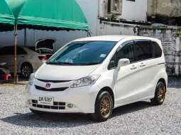 Honda Freed 1.5 E ปี 2010 AT ประตูไฟฟ้า 2 ฝั่ง