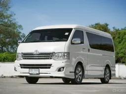 Toyota Ventury 2.7V ปี 2013  คันเดียวครบจบ รถตู้ครอบครัว 11 ที่นั่ง