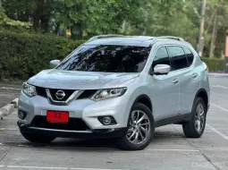Nissan X-Trail 2.5 V 4wd ใช้มือเดียว ท้อป ออฟชั่นเต็ม เซอร์วิสตลอด พร้อมใช้ 