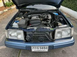 Mercedes-Benz E-Class E220 1994 รถคลาสสิกสภาพดี