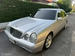 ขายรถ Mercedes-Benz E-Class E240 2005 สภาพดี ระบบไฟฟ้าครบ