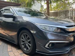 Honda CIVIC รถเก๋ง 4 ประตู รถบ้านแท้