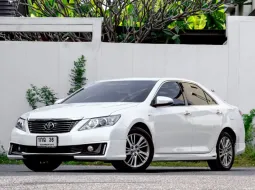 Toyota Camry 2.0 Extremo ปี 2014 รถบ้าน มือเดียว ใช้งานน้อย 