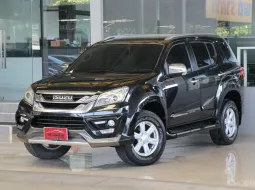 Isuzu MU-X 3.0 DVD ปี 2015 รถบ้านมือเดียว เข้าศูนย์ตลอด สวยเดิมทั้งคันรับประกันบอดี้ ออกรถ0บาท