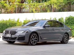 2022 BMW 5 Series 2.0 530e รถเก๋ง 4 ประตู รถสวย ไมล์แท้  ประวัติดี  