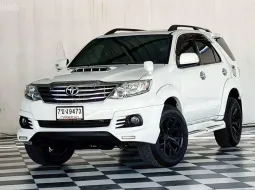 FORTUNER 2.5 V.CHAMP.2WD.ภายในสีดำ เกียร์ออโต้ ปี 2014 