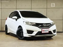 2017 Honda JAZZ 1.5 V Hatchback AT ไมล์แท้ มือแรกจากป้ายแดง ชุดแต่งรอบคัน B6842
