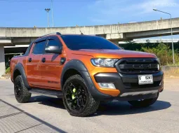 Ford  Ranger 3.2 Wildtrak double cab 4WD เกียร์ auto ปี 2017 แท้ สีส้ม รถสวย ไมล์น้อย ของแต่ง 2 แสน 