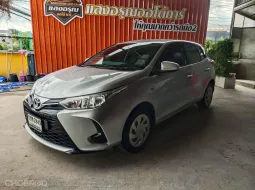 Toyota Yaris 1.2 E เกียร์ออโต้ ปี 2021 ผ่อนเริ่มต้น 7,*** บาท