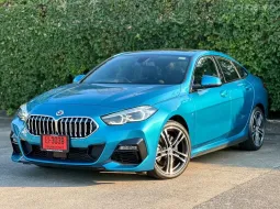 2022 BMW 2 Series 2.0 220i รถเก๋ง 4 ประตู รถสวย ไมล์น้อย 6,000 km.ยังไม่จดทะเบียน สภาพป้ายแดง 
