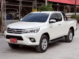 2017 Toyota Hilux Revo 2.4 Prerunner รถกระบะ ผ่อน 8,xxx/6ปี