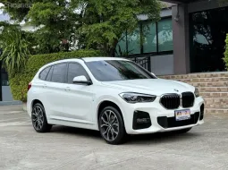 2022 BMW X1 20D MSPORT รถมือเดียวออกป้ายแดง รถวิ่งน้อย ไม่เคยมีอุบัติเหตุ วารันตีศูนย์ยังเหลืออีกนาน