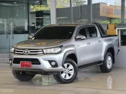 Toyota Hilux Revo 2.4E Prerunner AUTO ปี 2016 ไมล์น้อยมากเข้าศูนย์ตลอด รถบ้านมือเดียว สวยเดิม ฟรีดาว