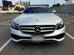 Mercedes-Benz E-Class E300e 2021 รถหรูปลั๊กอินไฮบริดสุดคุ้ม